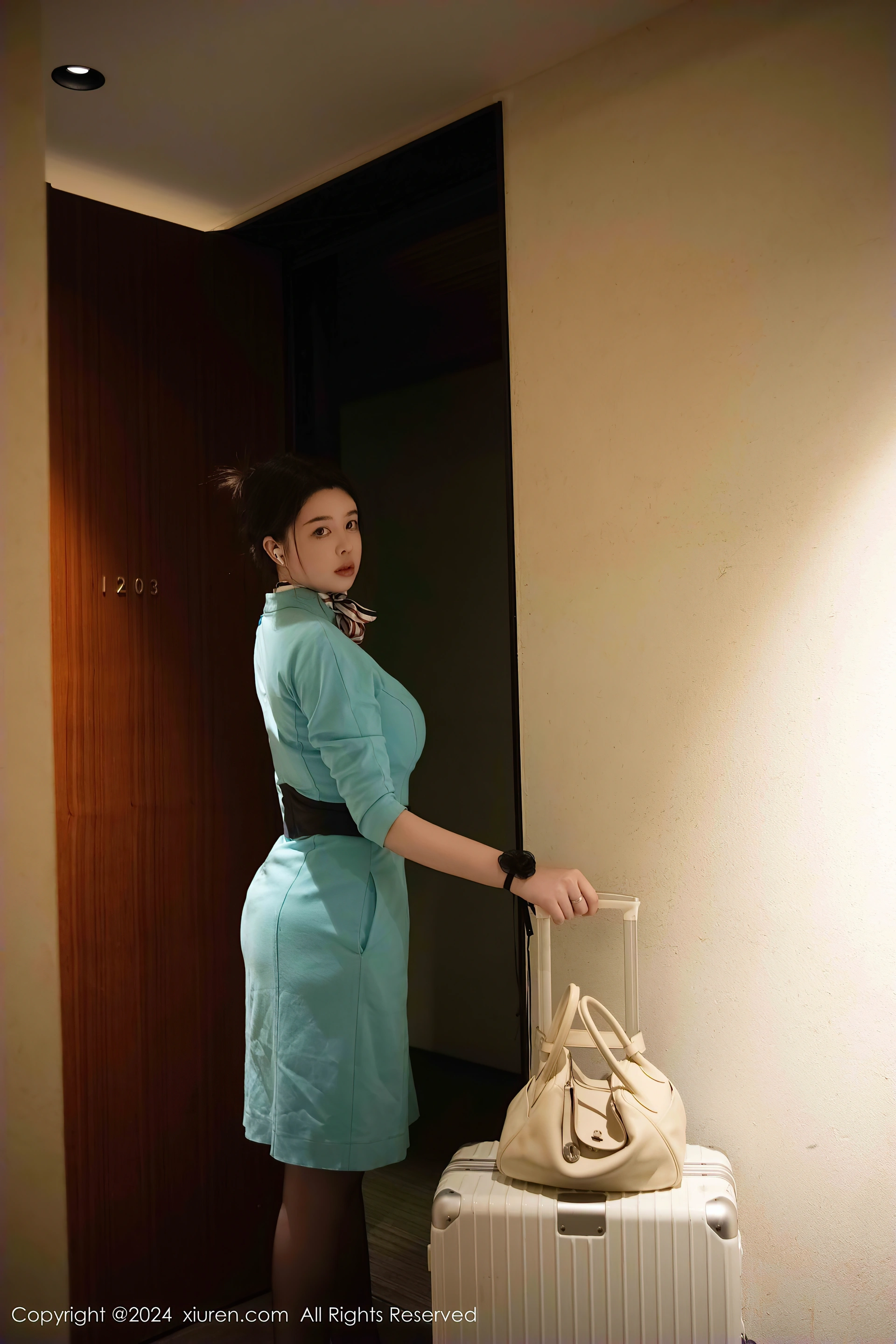 [Xiuren秀人网]2024.12.17 NO.9609 樱桃小犊子 2